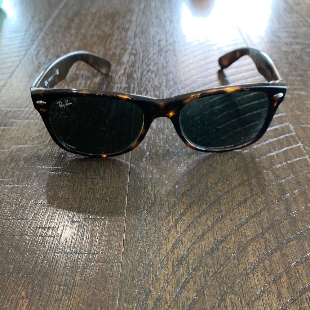 Ray-Ban Classic Tortoise Sunglasses